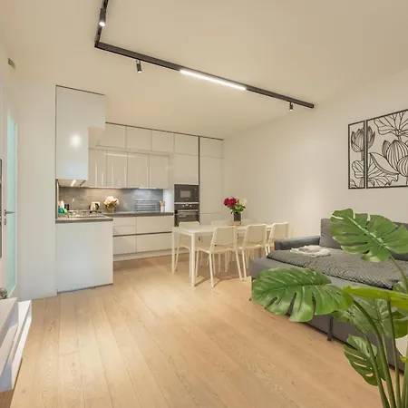 2br-private Parking-balcony-prague Center-sleeps 6 Apartmán *