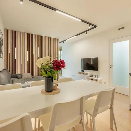 Apartmán 2br-private Parking-balcony-prague Center-sleeps 6