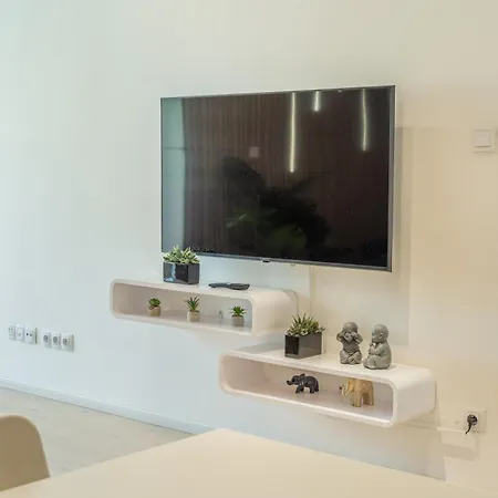 2br-private Parking-balcony-prague Center-sleeps 6