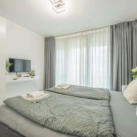 Διαμέρισμα 2br-private Parking-balcony-prague Center-sleeps 6 *
