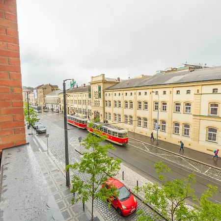 2br-private Parking-balcony-prague Center-sleeps 6 Διαμέρισμα *