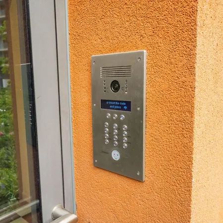 Διαμέρισμα 2br-private Parking-balcony-prague Center-sleeps 6