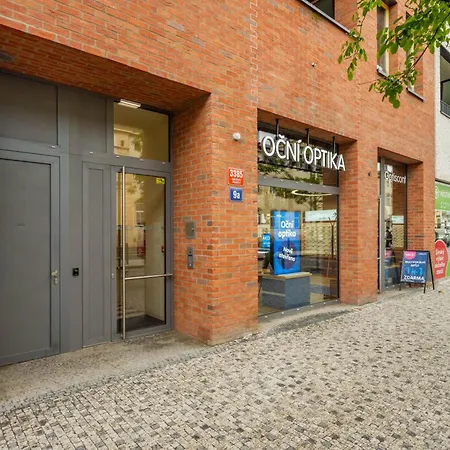 2br-private Parking-balcony-prague Center-sleeps 6 Διαμέρισμα